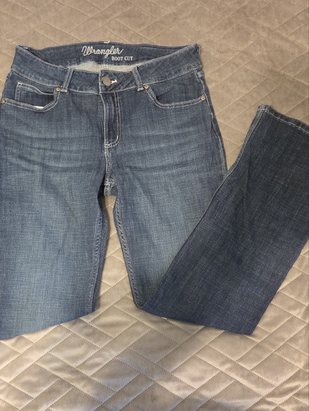 Wrangler Women's Boot Cut Jeans - Medium Blue Wash